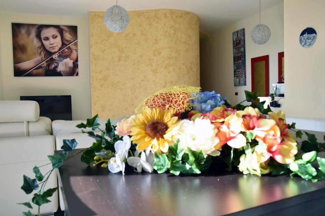 מטרה Alla Dimora Di Chiara Apartment מראה חיצוני תמונה